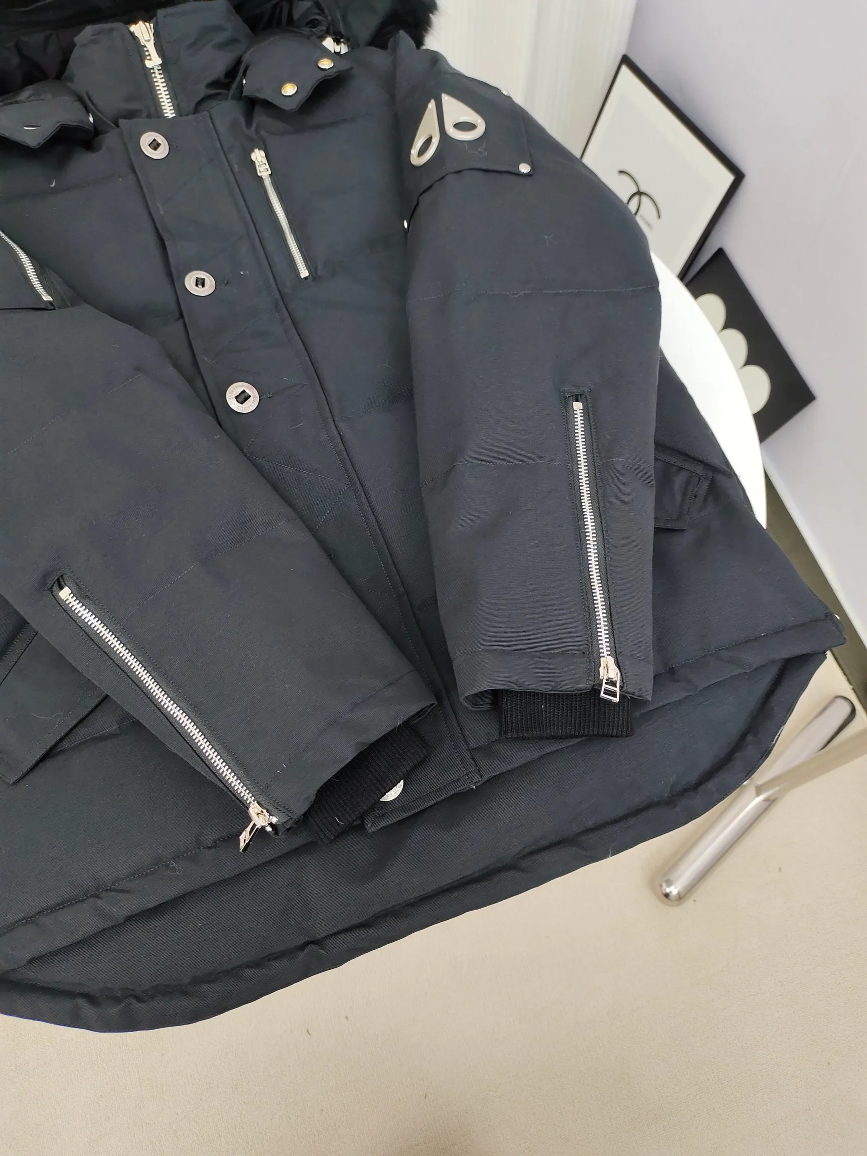 （ ）06 Moose Knuckles ， ins 、 、 。 ， ， ！ ， ， ， ！ Sizes: S XXL